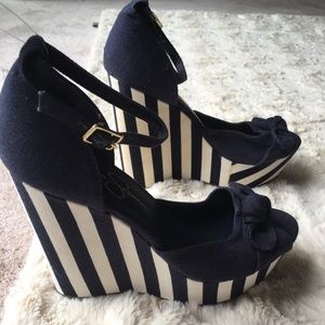 Jessica Simpson, platform wedge sandal w/bow.